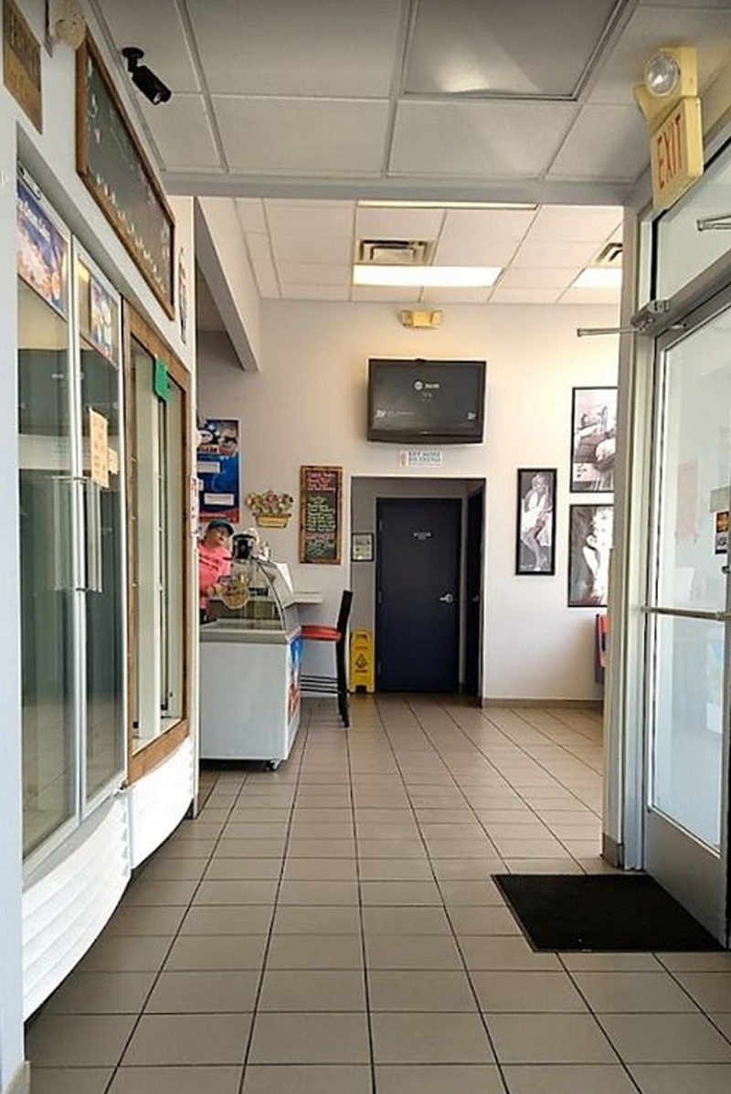 Tinas Diner & Ice Cream Cafe (Dairy Queen, Dairy King) - From Web Listing (newer photo)